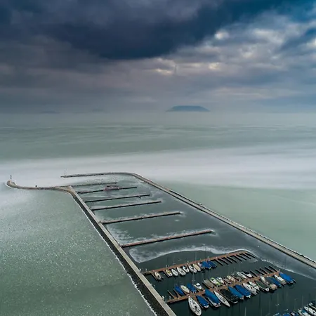 In 39890 בית נופש Balatonmáriafürdő