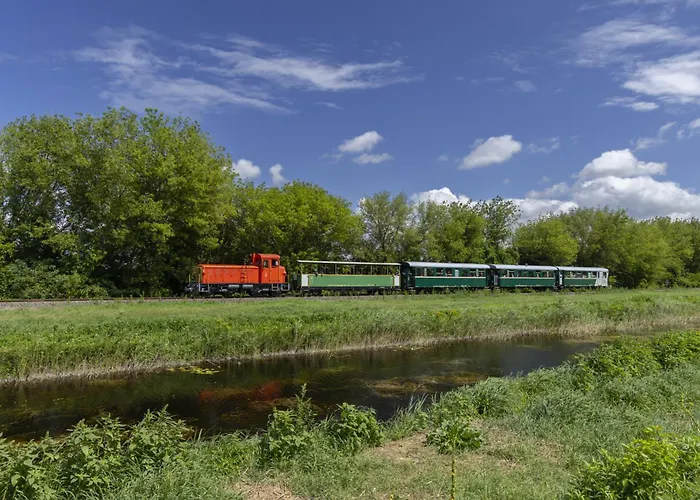 In 39890 Balatonmáriafürdő